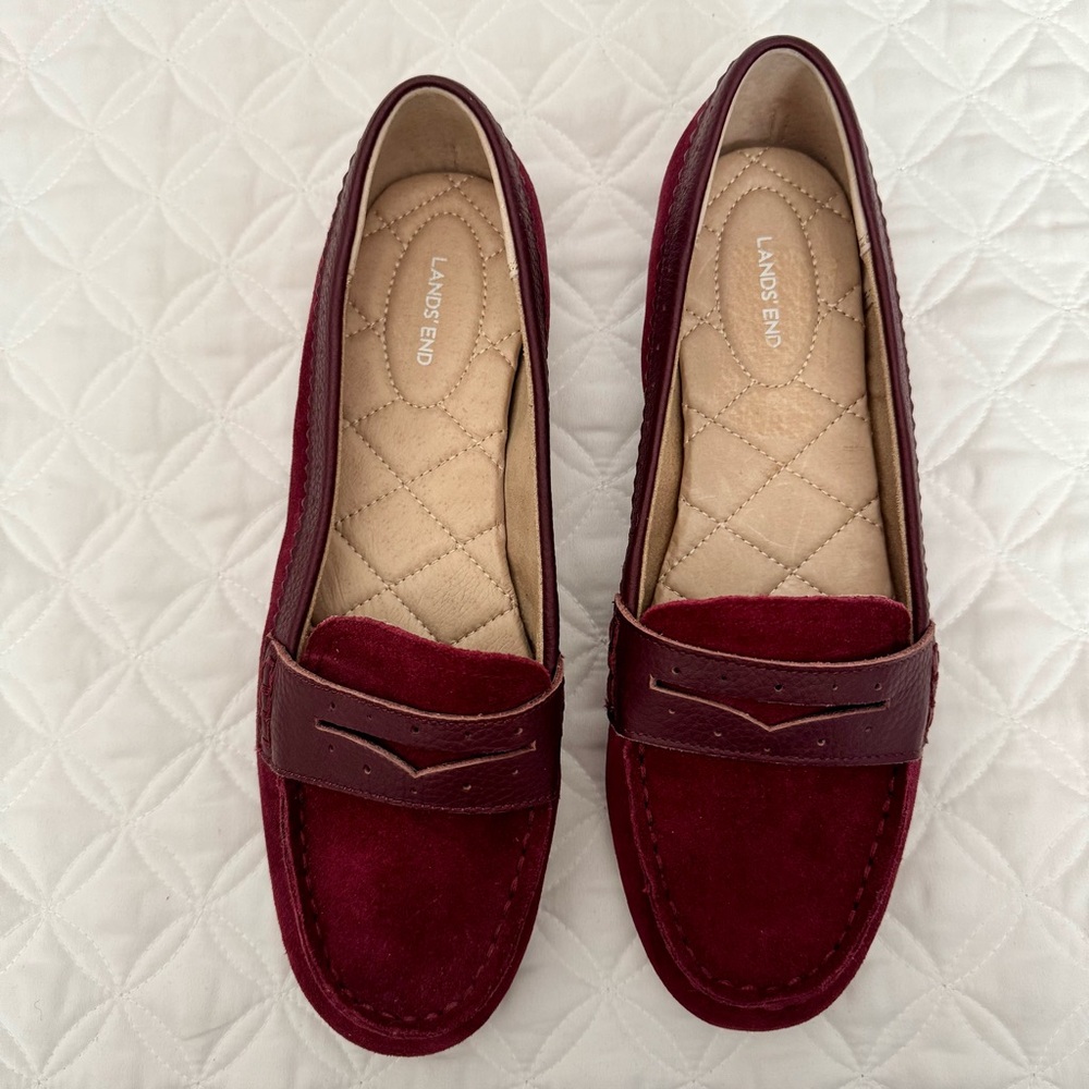 Lands' End Women's Burgundy Suede Slip-On Penny Loafers Flats Mocs Size 7.5 Wide - Picture 5 of 11